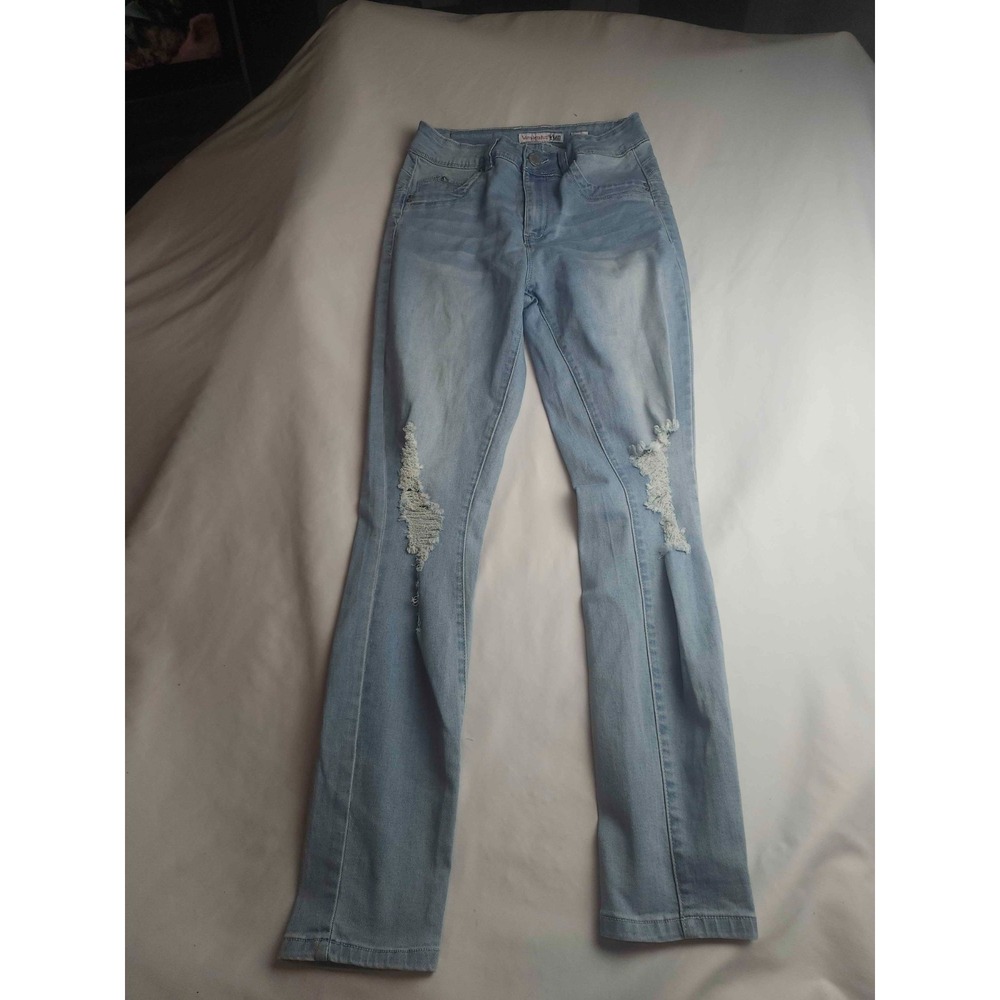 Wanna Betta Butt YMI Skinny Jeans Womens 5 Distressed Denim Festival Indie Chic